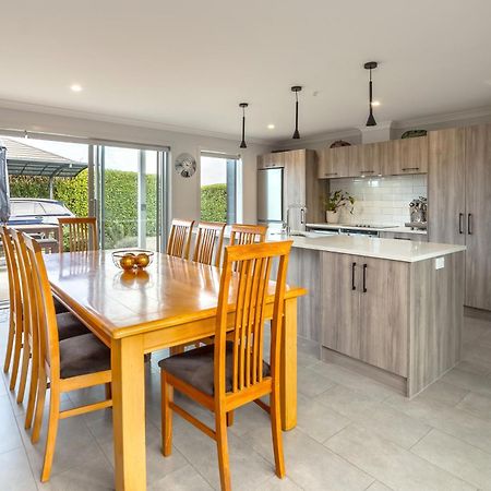 Wine Country Bach Villa Martinborough Ngoại thất bức ảnh